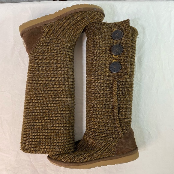 Ugg Sz 5 Classic Tall 3 Button Cardy Sweater Brown Boots sheepskin foldover - Picture 9 of 13